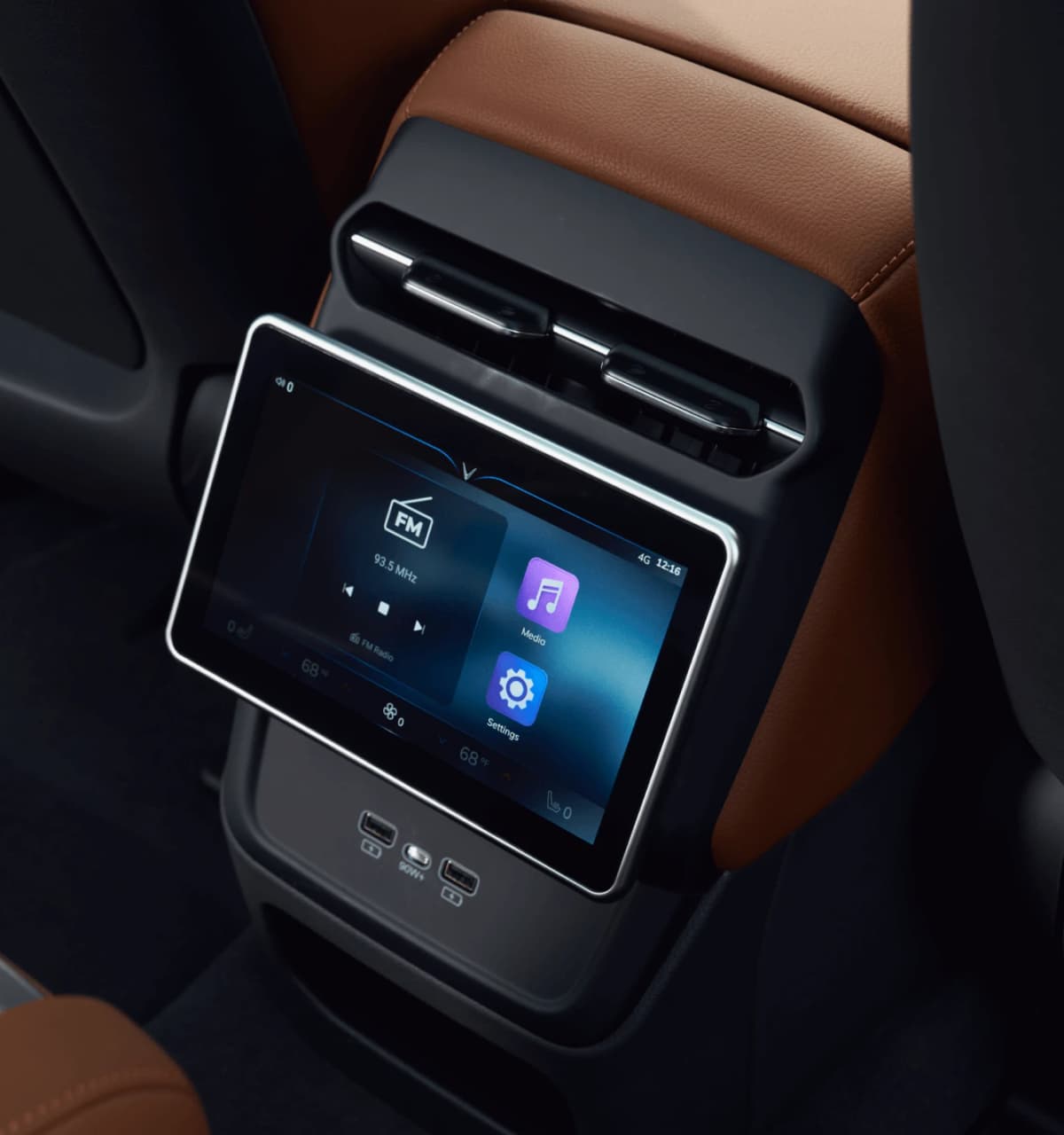 VF9 Interior